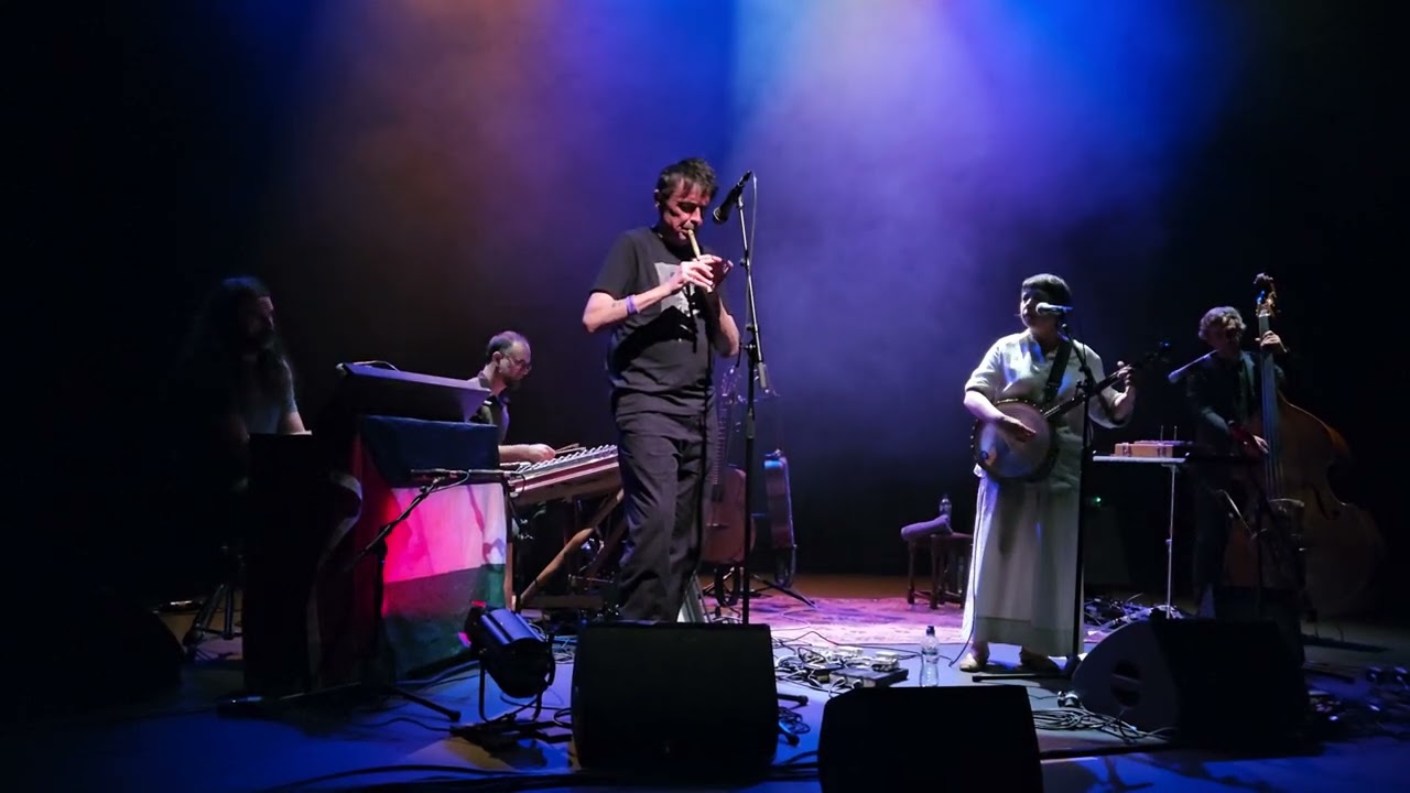 Lisa O'Neill w Spider Stacey - Lullaby of London, Pavilion Dún Laoghaire July 2025