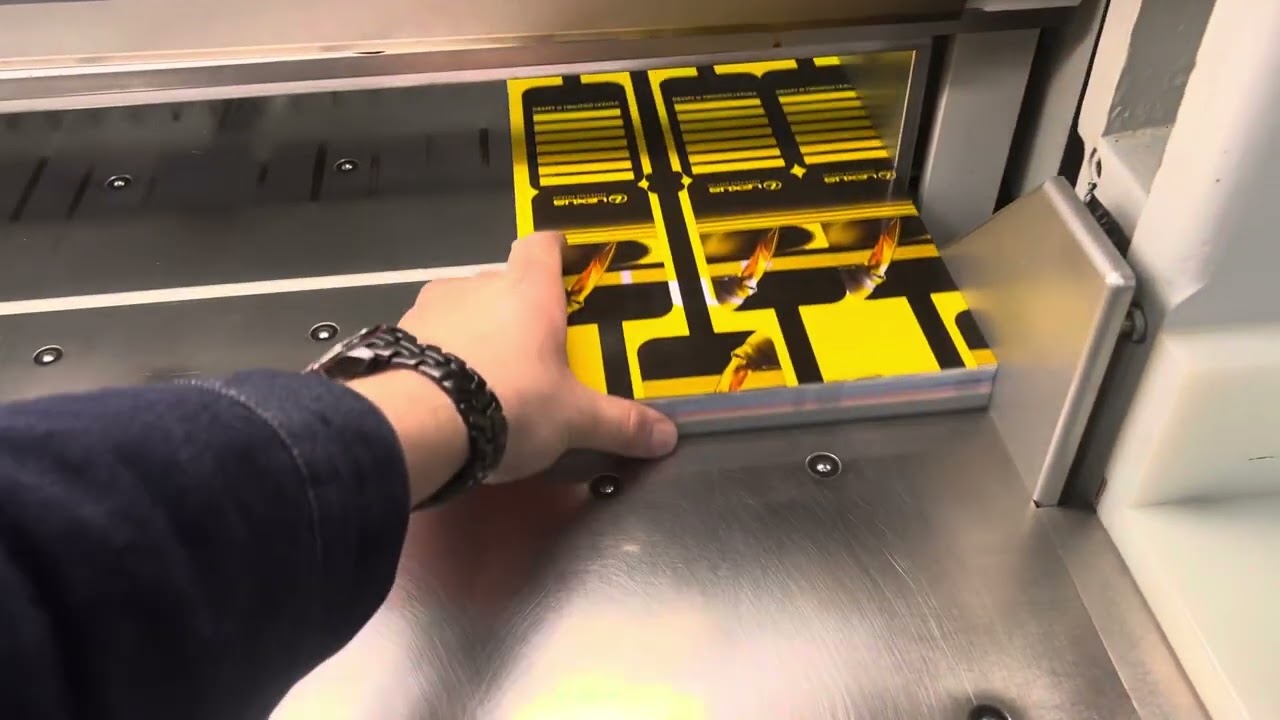 Perfecta 92 TS paper cutting guillotine