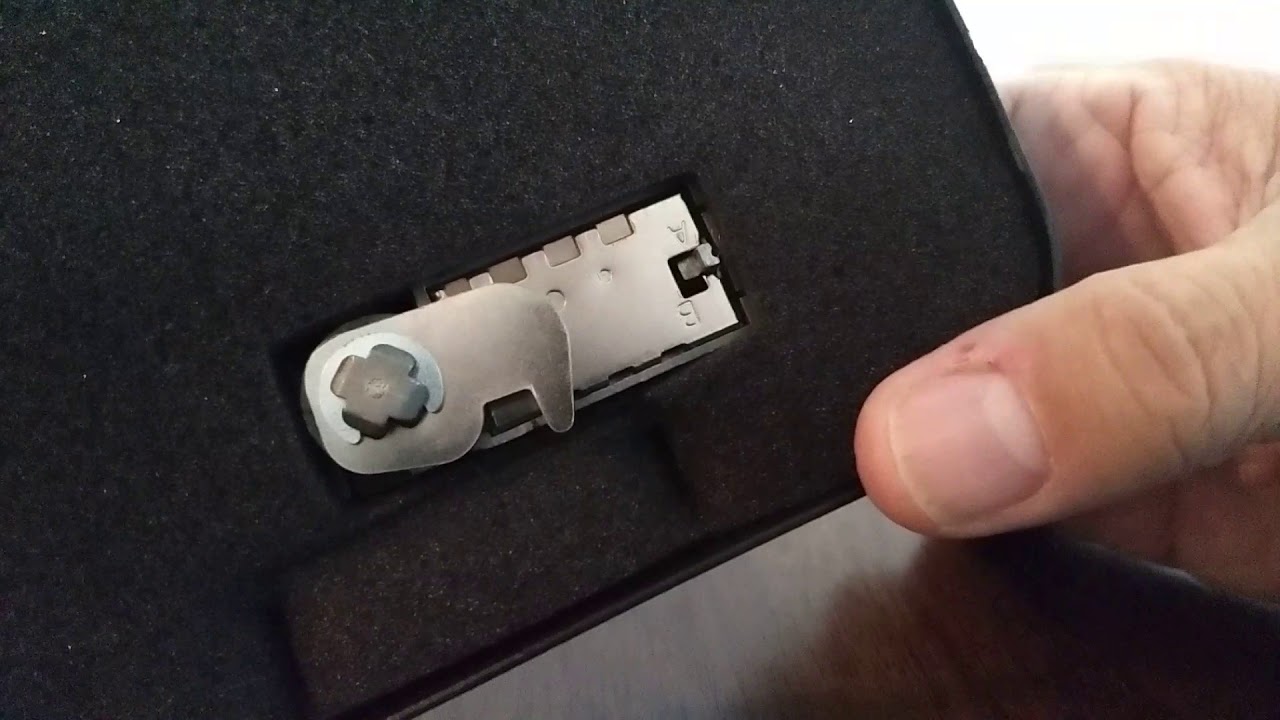 [4] Amazon Basics Security Box