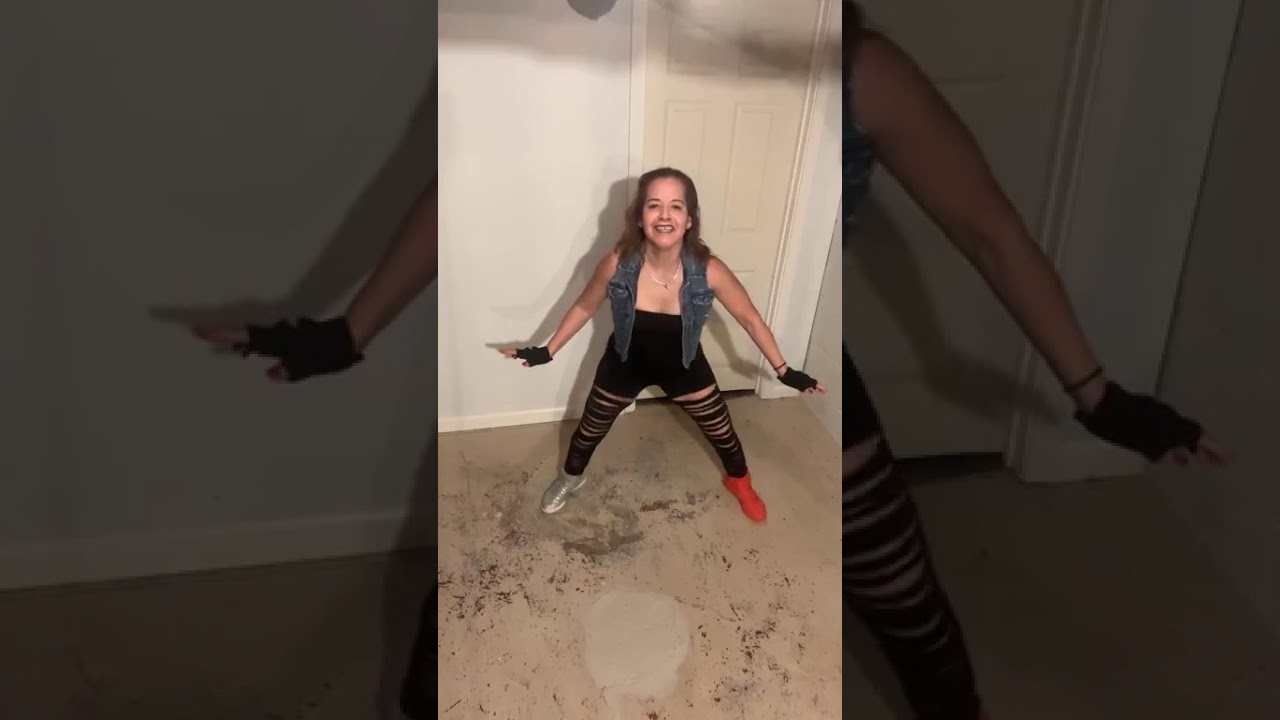 Bailadera para Amas  de casa con : Lulu. García 💃🏽💃🏽🎵🎵💃🏽