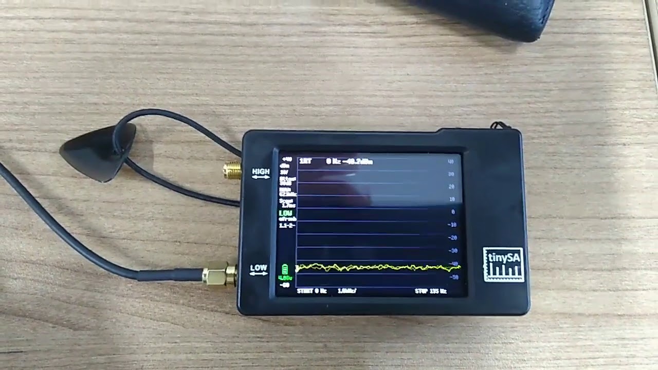 Analisador de Spectrum tinySA 😍