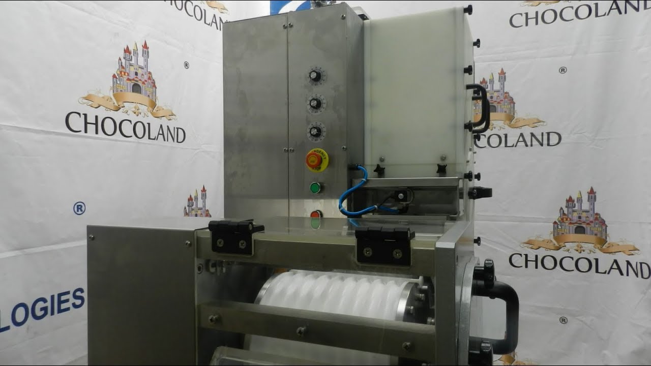 Forming machine for paste based products - RFM 200