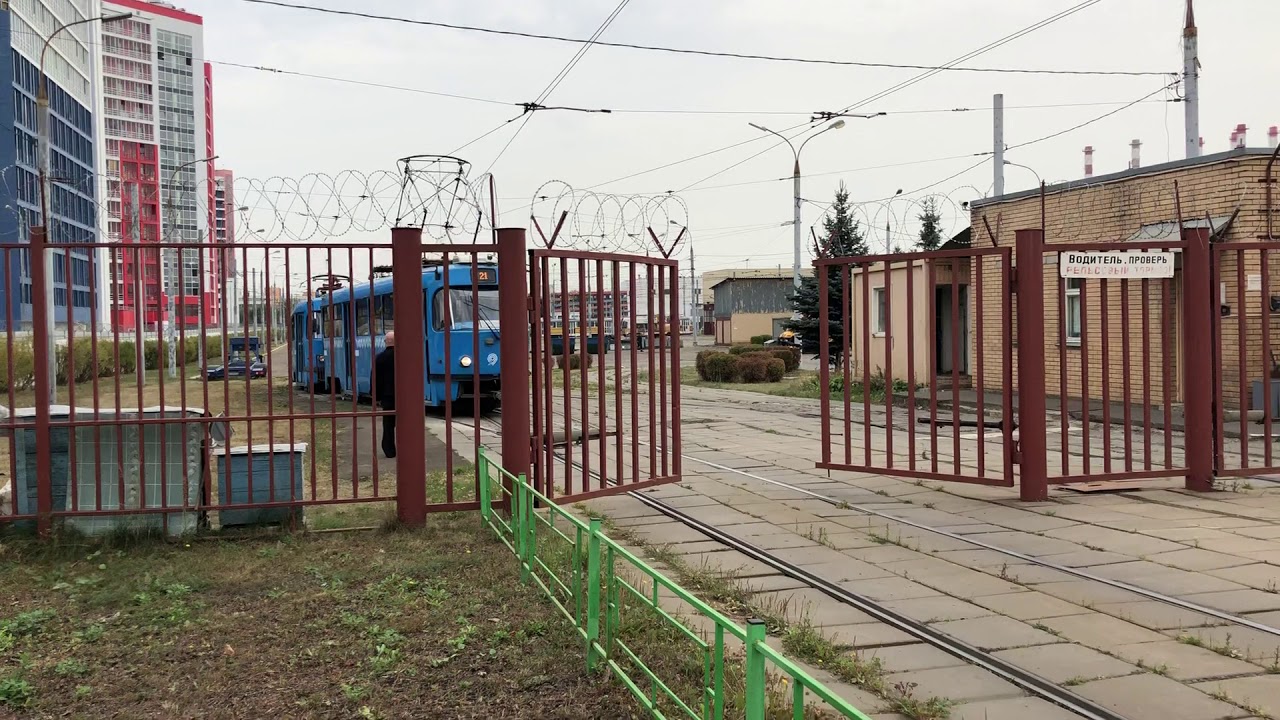 Выезд из депо краснопресненского трамвайного депо татра т3