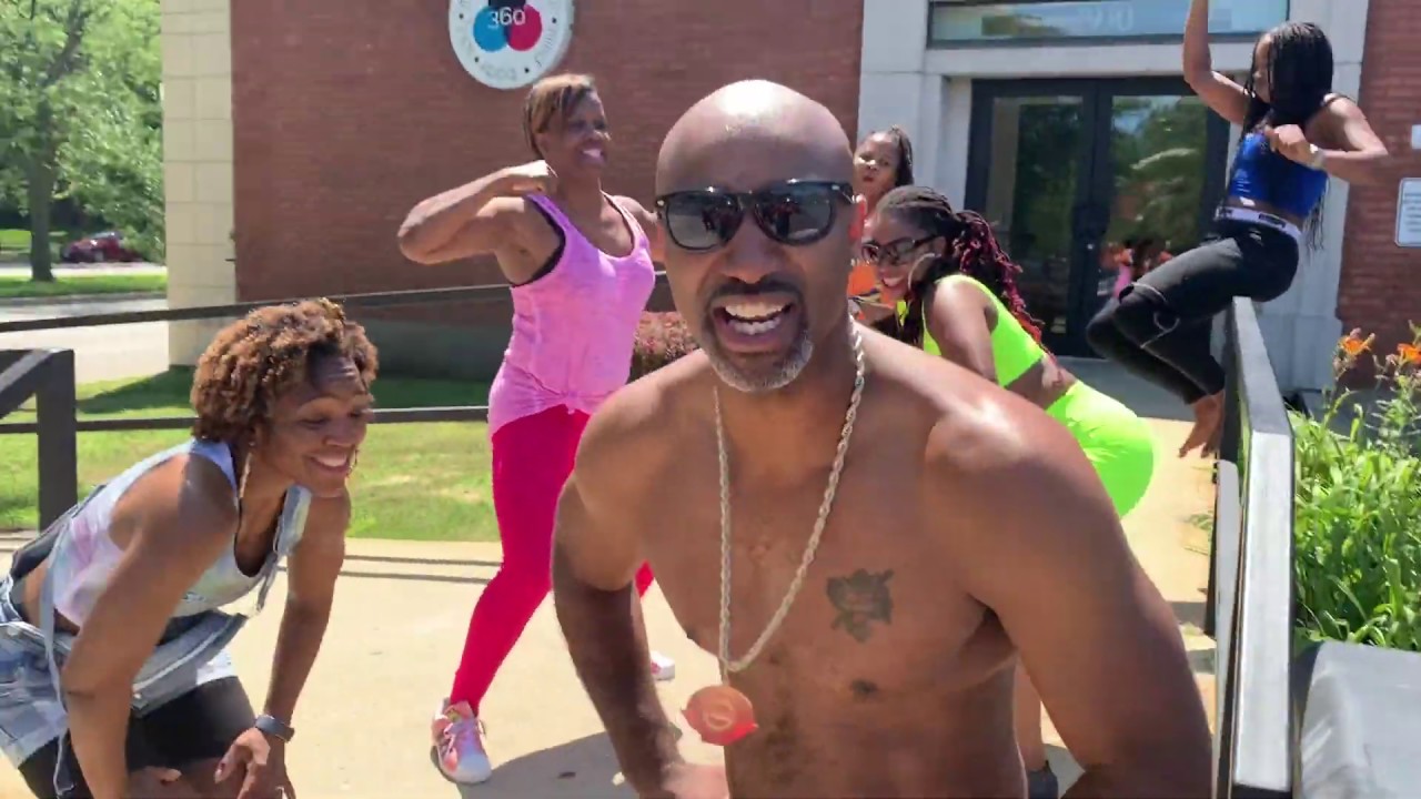 New Year, New You Challenge - Can't Touch This!