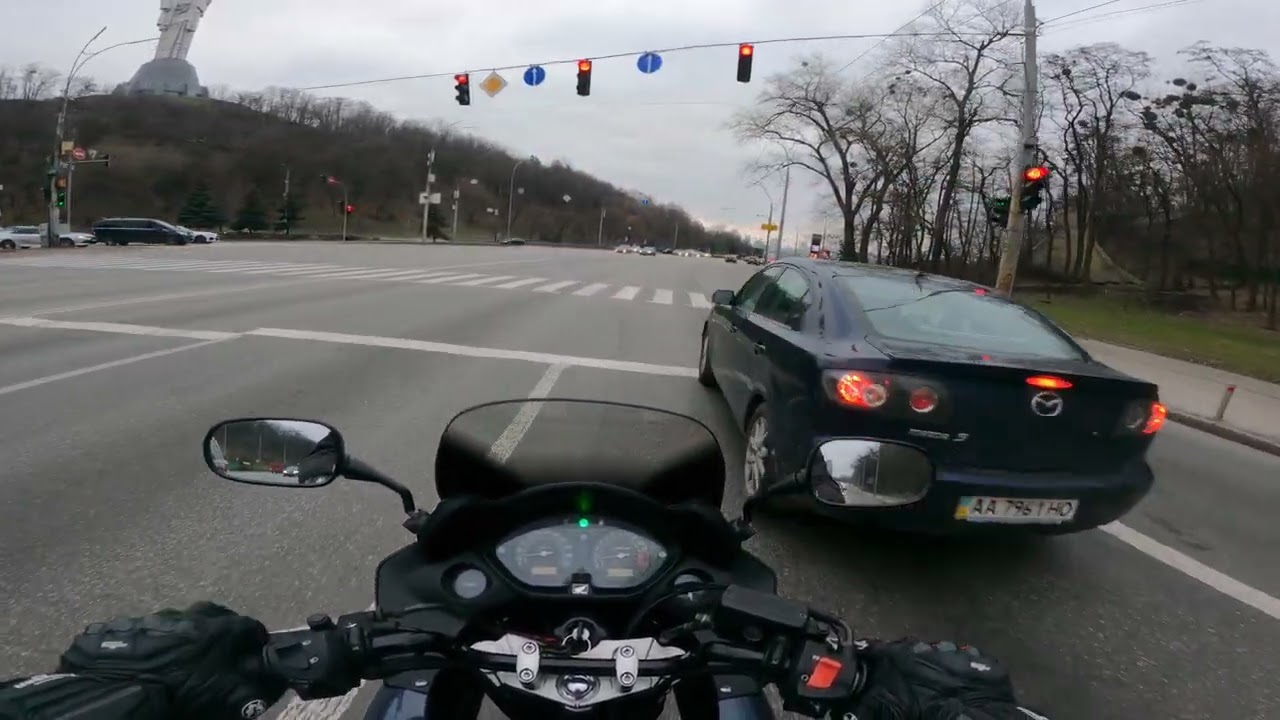 ASMR Motorcycle Ride on Honda CBF 600 – Feel the Tingles from the Engine Sounds!
