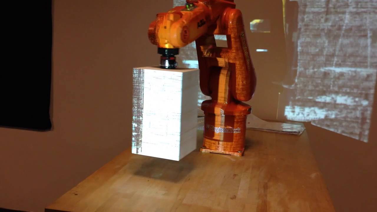 Robot Projection Mapping Test Using MadMapper Spacial Scanner Tool and MAX Trigger