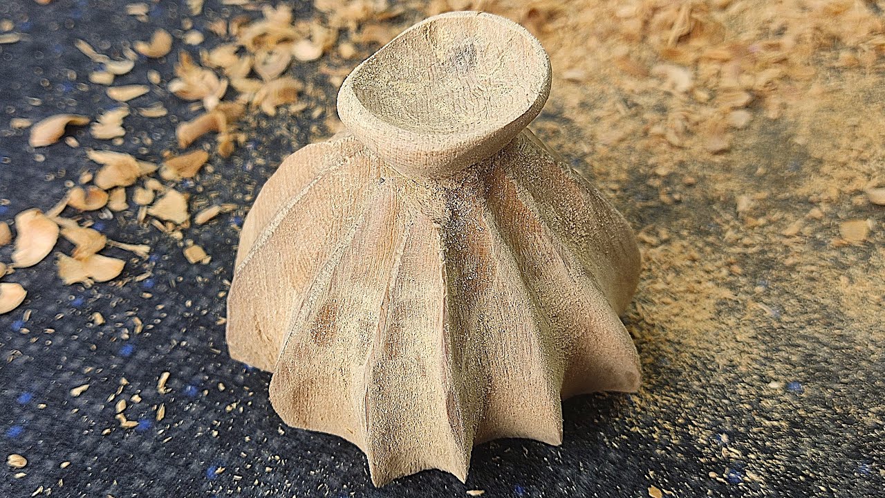 Wood carving Hornet from Silksong - no talking - ASMR part 5 The dress is almost ready :D
