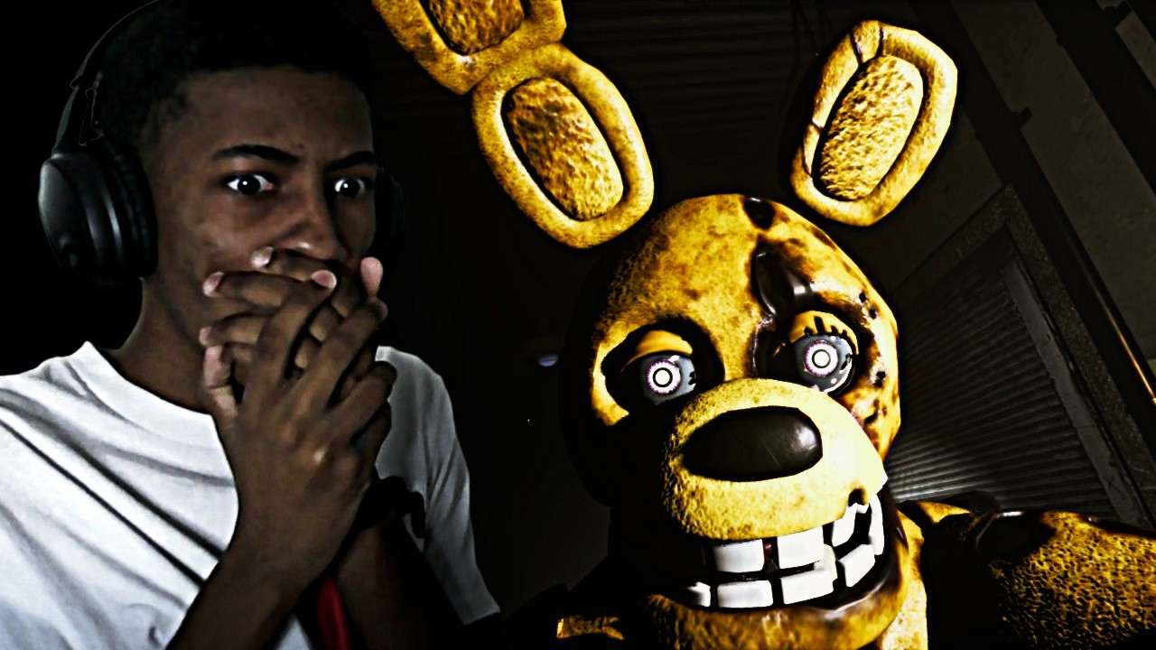 IF YOU SEE SPRINGTRAP RUN..! | Movie Night At Freddy's / Hunting