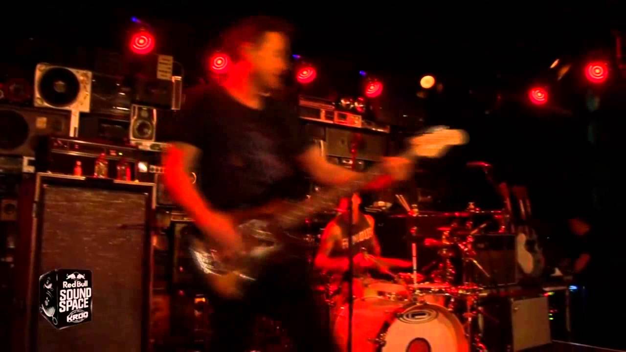 Blink 182 - Violence Live at Red Bull Sound Space At KROQ - 7 november 2013