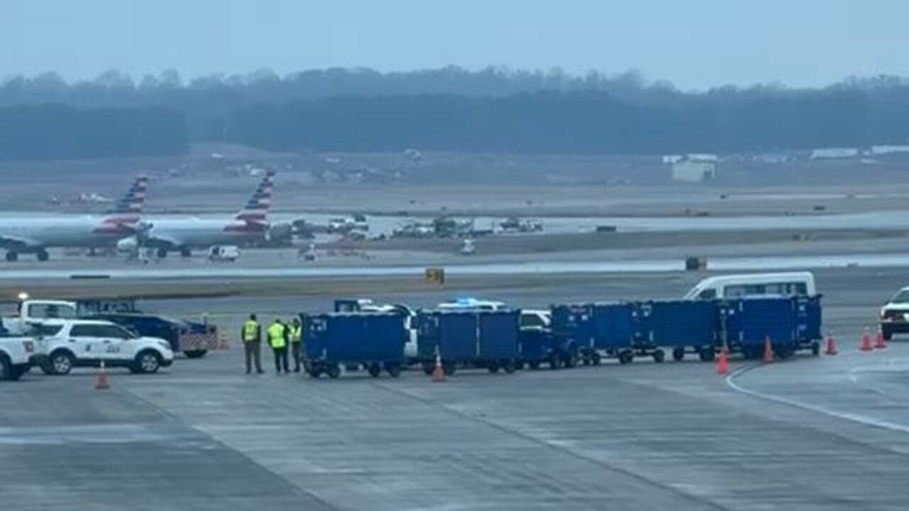 Employee killed on tarmac at Charlotte airport, officials say
