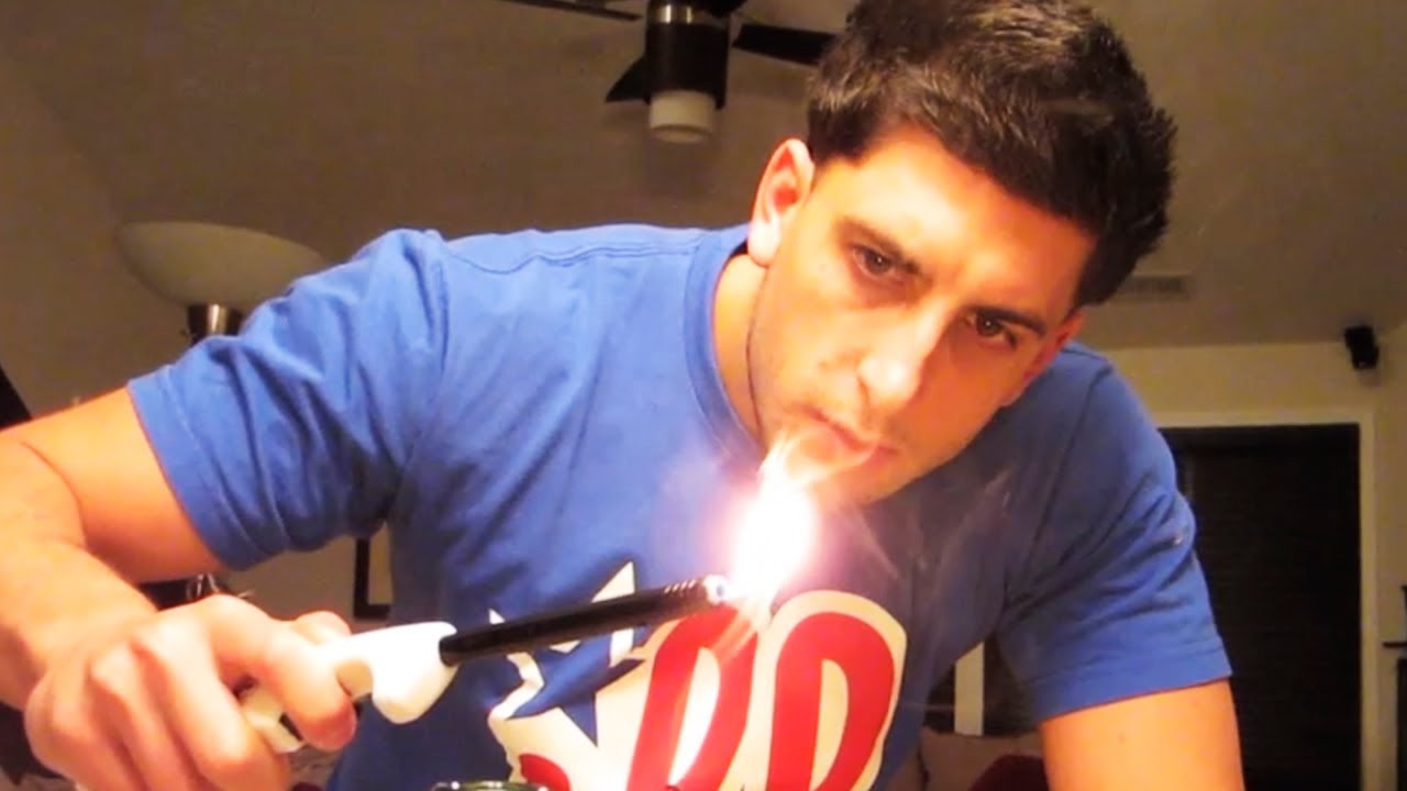 CANDLE FLAME TRICK
