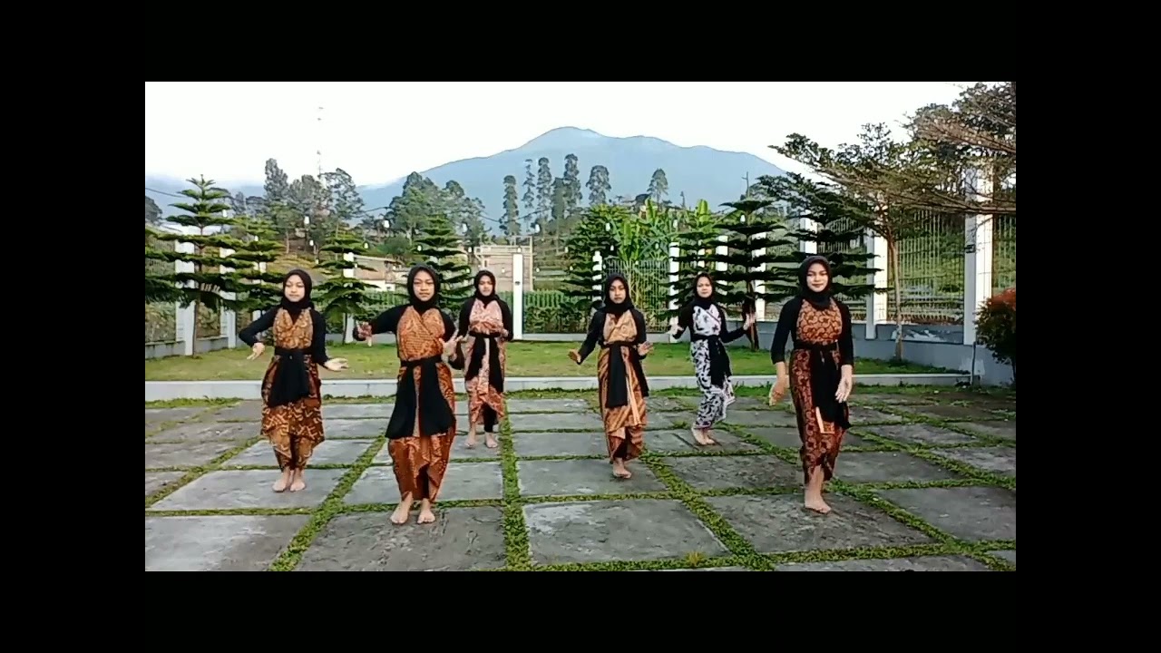 Tari kreasi •Bandung Yura Yunita• [ Dance ]   |  praktek seni budaya