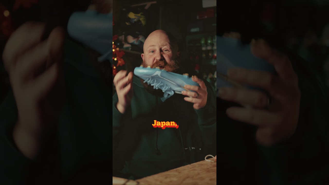 Mizuno Alpha против Nike Mercurial