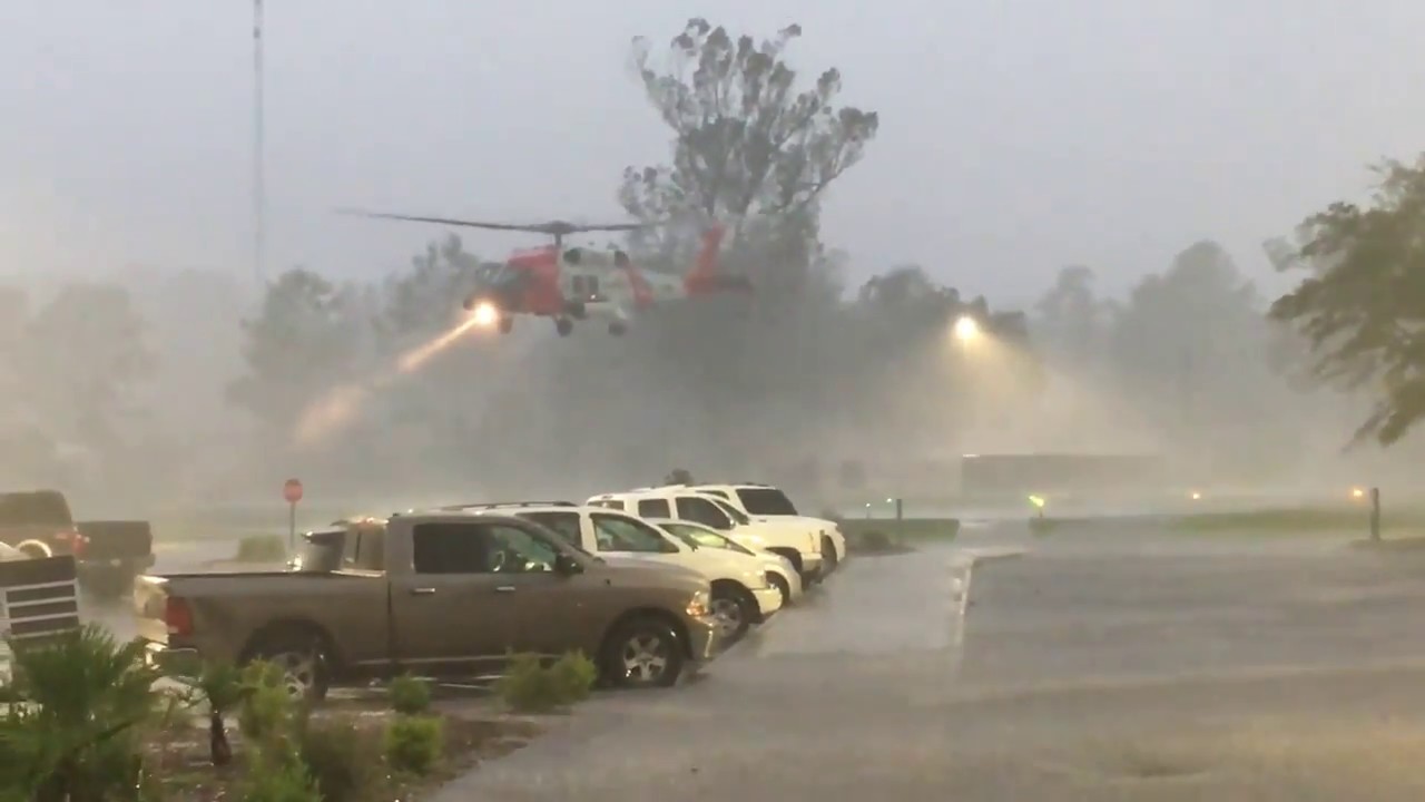Incredible takeoff of a Coast Guard helicopter during Hurricane Florence