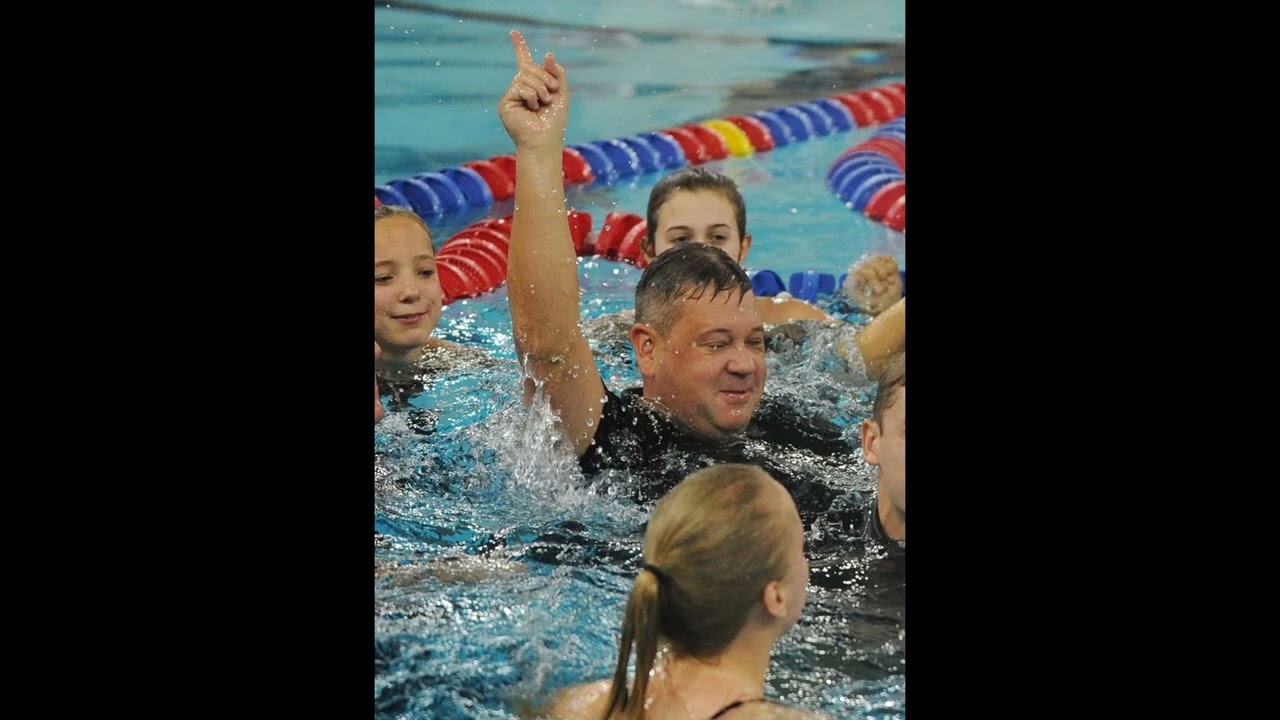 Вернон Дозье разрешает своим ученикам приходить в школу в стрингах (+воспоминания Ллойда)