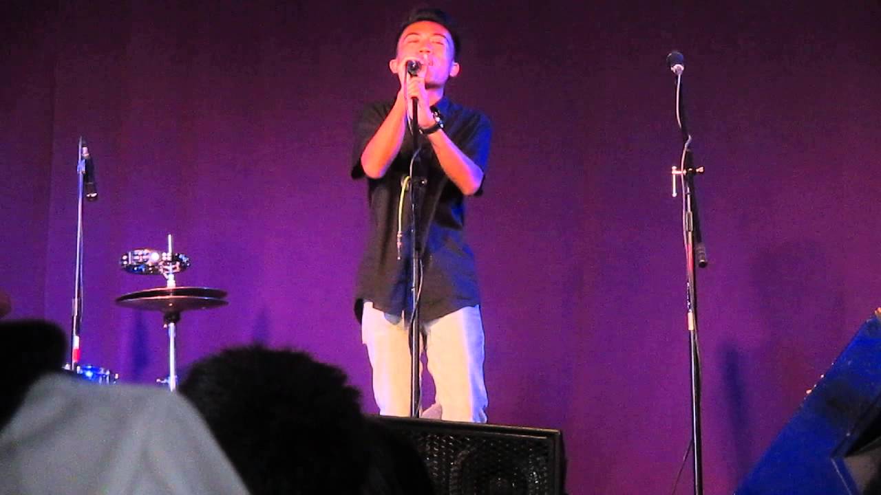 Mark Mejia Live @ Queen Bee's Art and Cultural Center - Weak by Jojo (Cover)