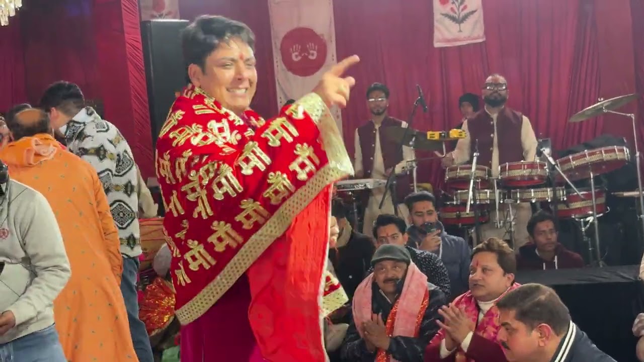 UCHEA PAHADA VALIYE MAA || LOVISH LOVE || LIVE CHOWKI AT CHINTPURNI MANDIR 31 DEC 