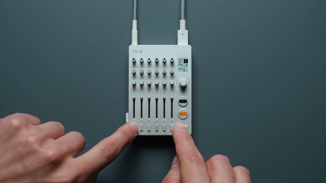 TX&ndash;6 built-in synthesizer and sequencer