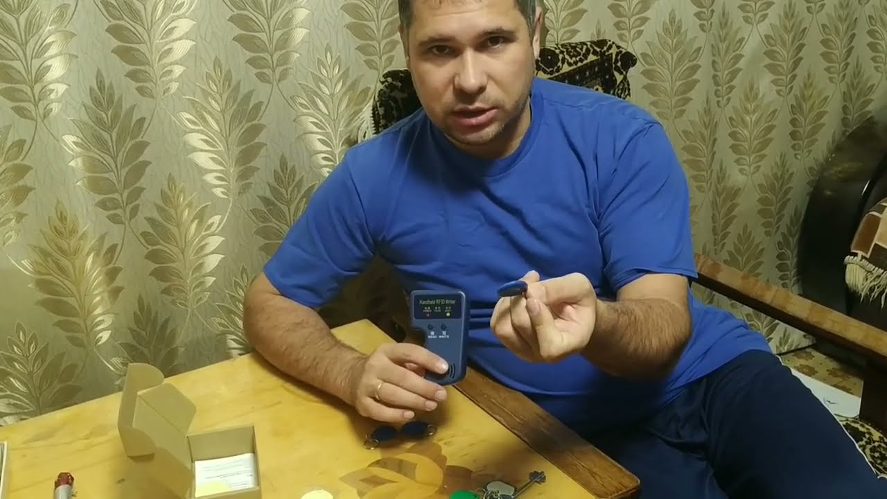 ПРОГРАММАТОР КЛЮЧЕЙ 125kHz HANDHELD RFID WRITER с АЗОНА