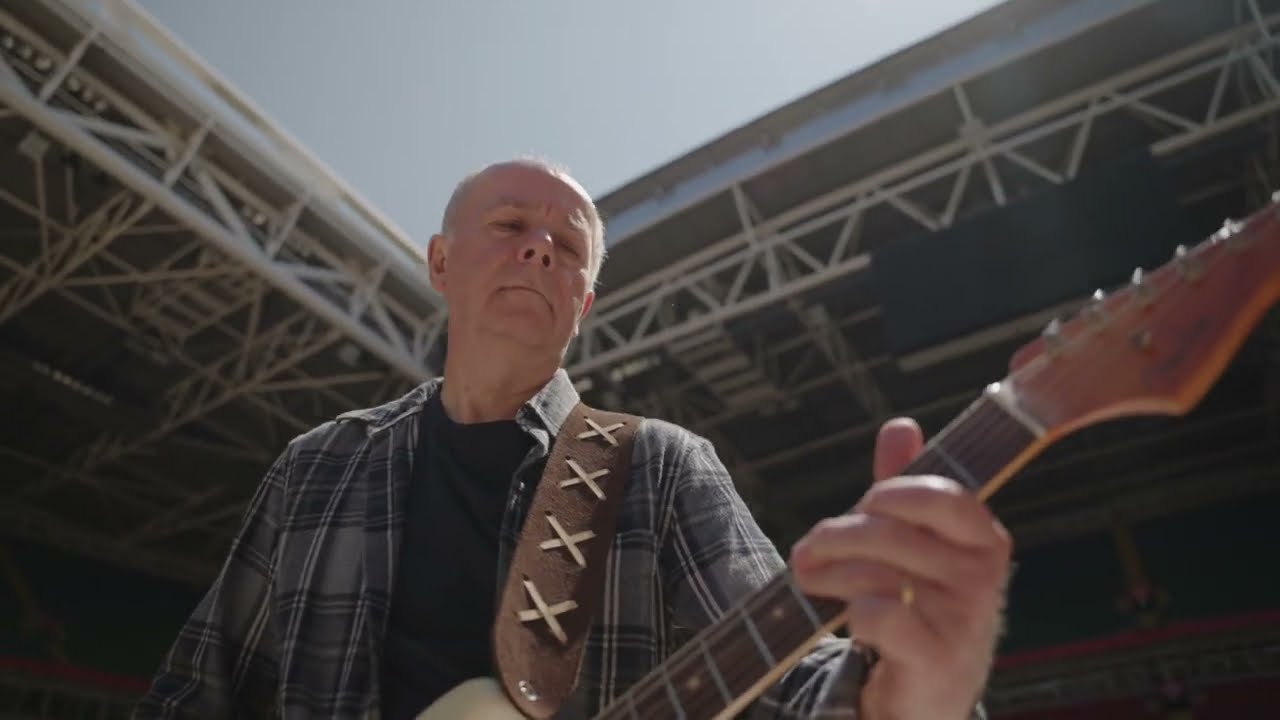 Chwarae Stadiwm Principality -Playing the Principality Stadium