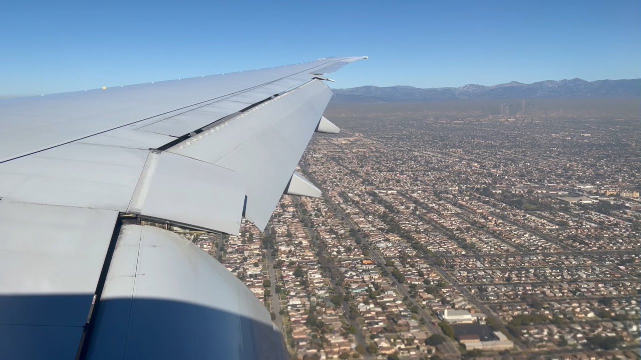 Landing In Smoggy Los Angeles - KLM B777-300ER