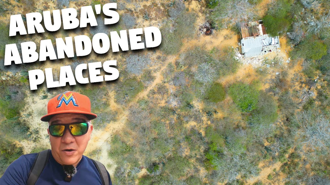 Hiking to an abandoned house in Aruba