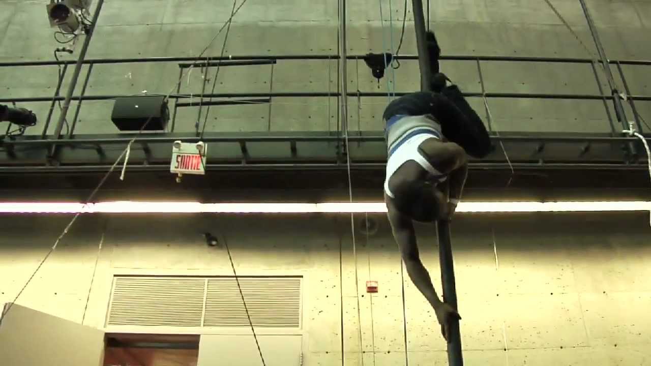 Clip no.1 - Discover the National Circus School of Montreal