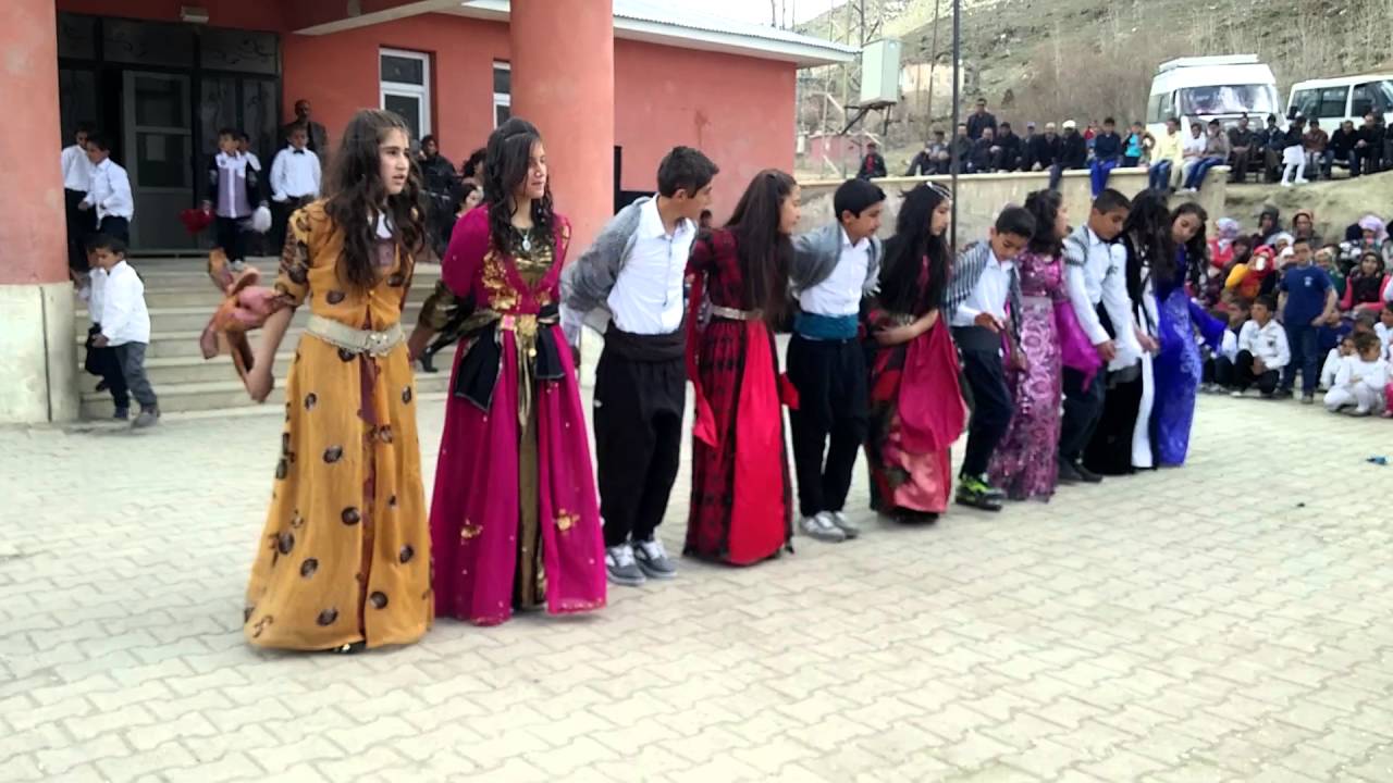 Bilgeç (Kanireş) Ortaokulu Talane,Bablekan,Hereçemme 23 Nisan Gösterisi