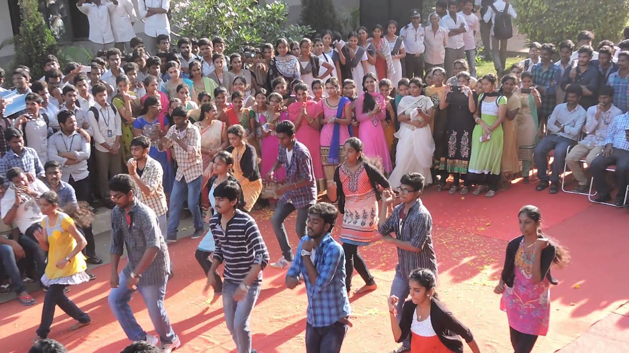 FlashMob by Swarnandhra (SIET) E.C.E Students 2k16