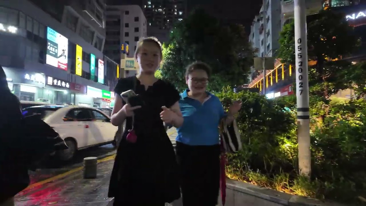 [View of China] Real Night Street Scenes in Shenzhen, China - After Rain | 4K