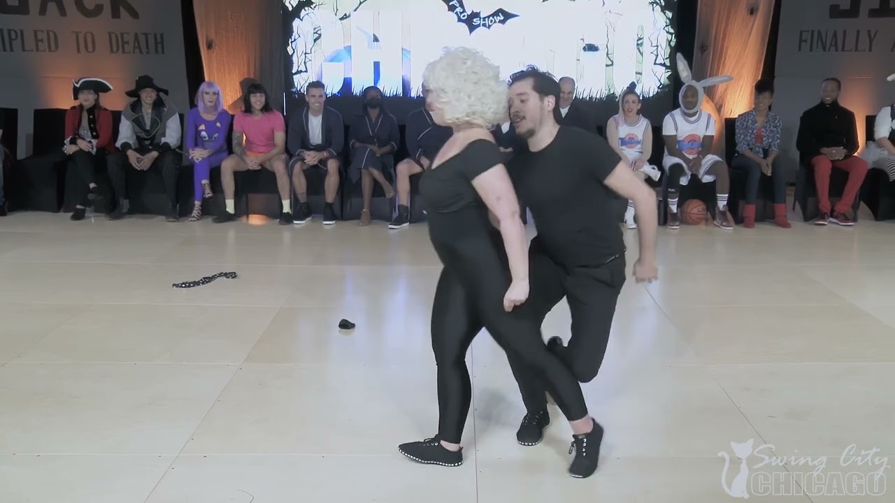 Swing City Chicago 2022 PRO SHOW - Jesse Lopez & Ariel Peck