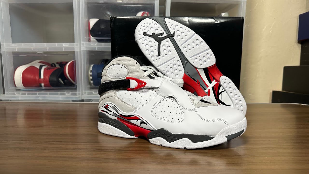 Обзор кроссовок Air Jordan 8 Bugs Bunny 2025 от @JDsportsOfficial.