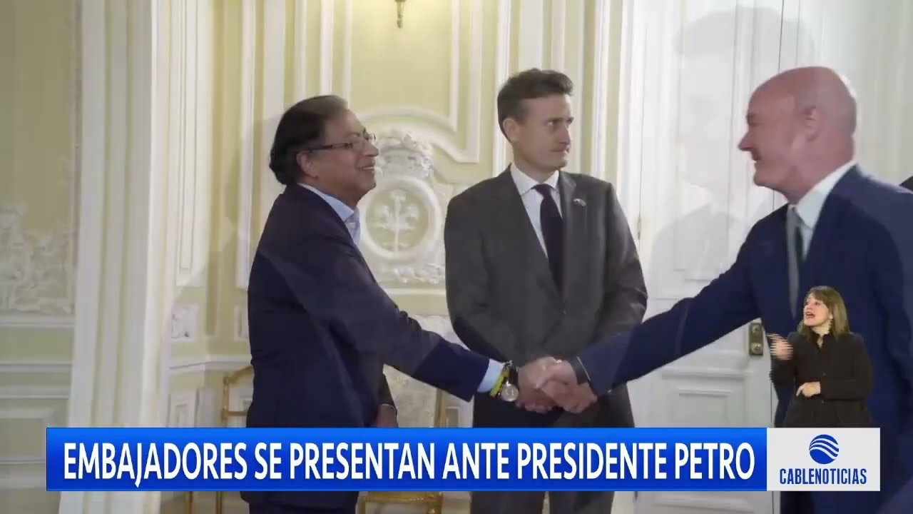 Embajadores presentan cartas credenciales a Petro