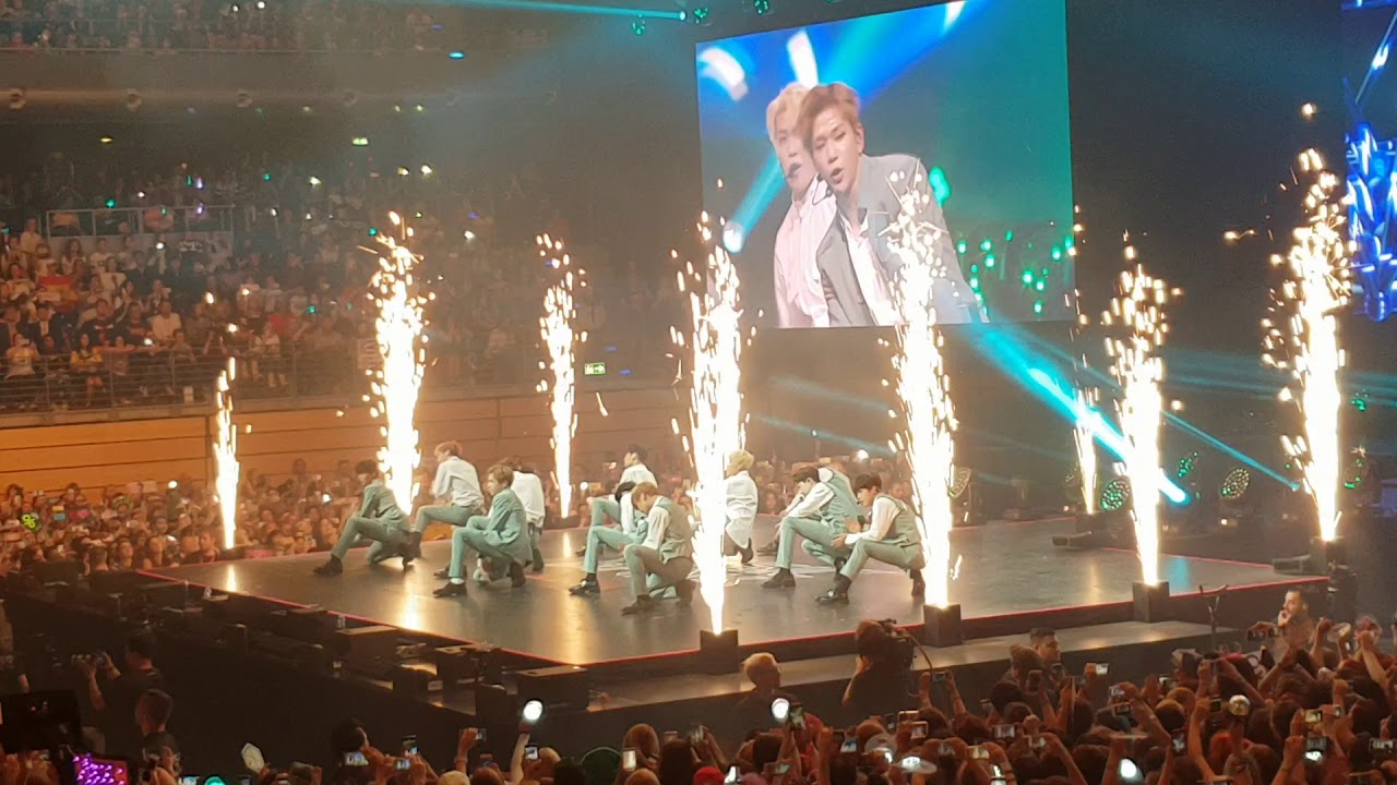 Wanna One - Energetic + Light Live @ KBS Music Bank Berlin