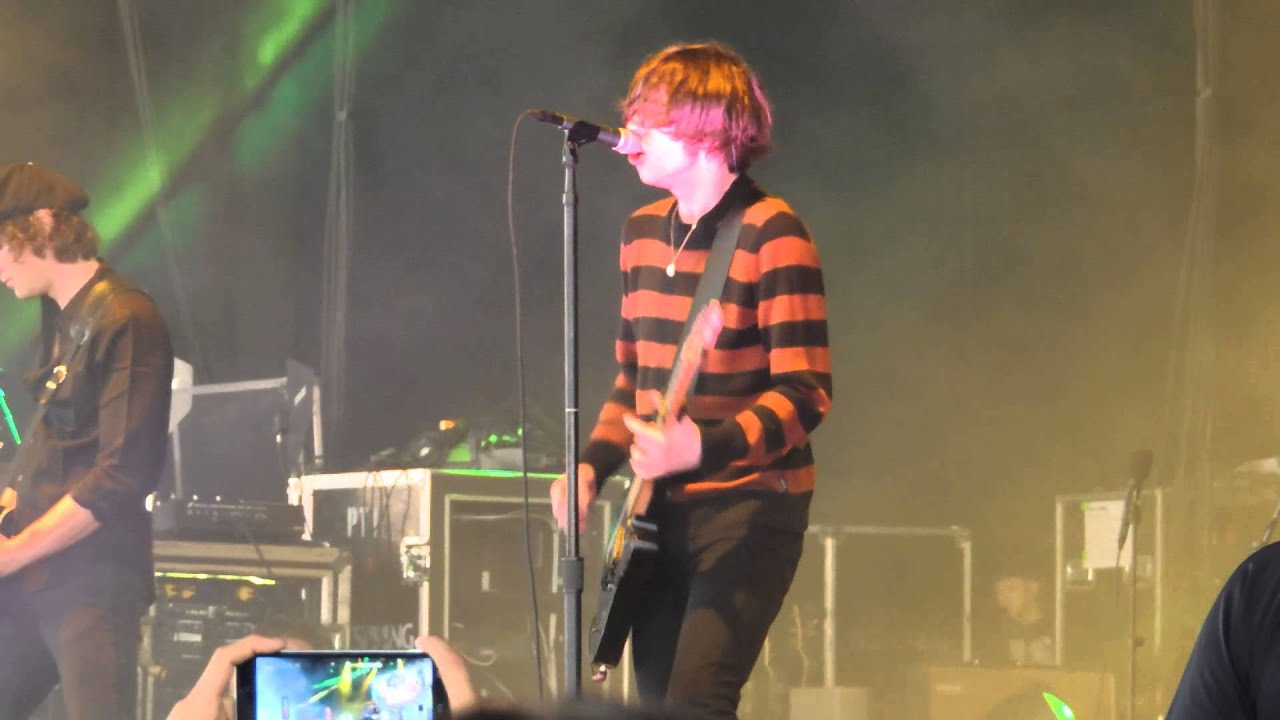 Tyrants- Catfish The Bottlemen (Piqniq 2015)