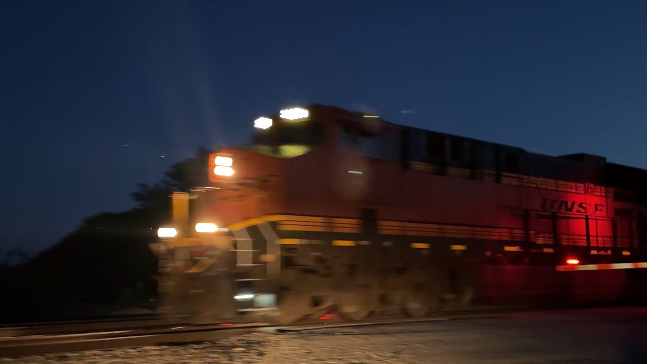 65-70 mph BNSF Z train heading east ( Z-ALTWSP )! BNSF Transcon: Emporia sub..8/13/25
