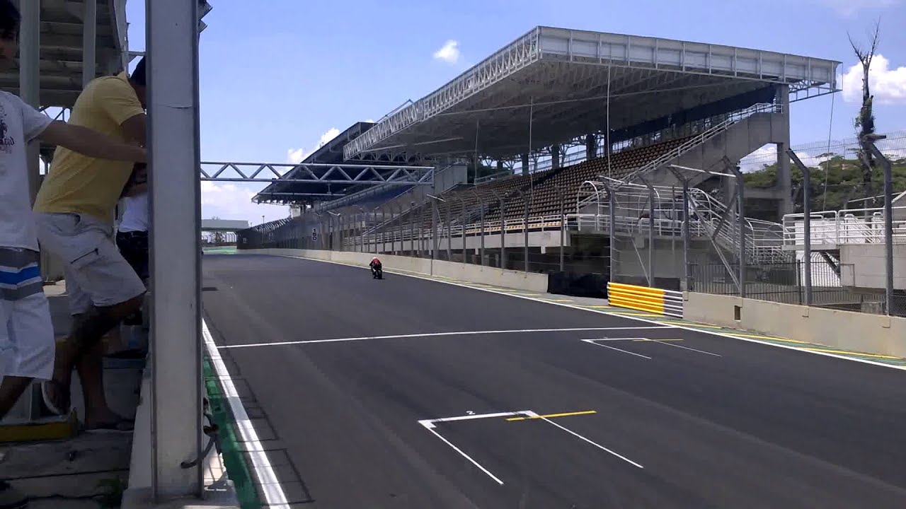 Yamaha R6 - Track Day Motor&Cia - Reta principal