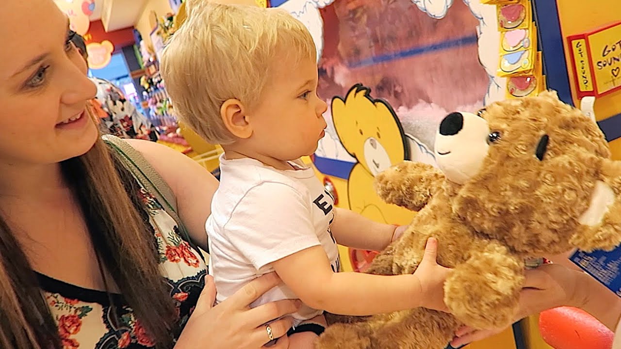 OLLIE'S FIRST BUILD-A-BEAR!