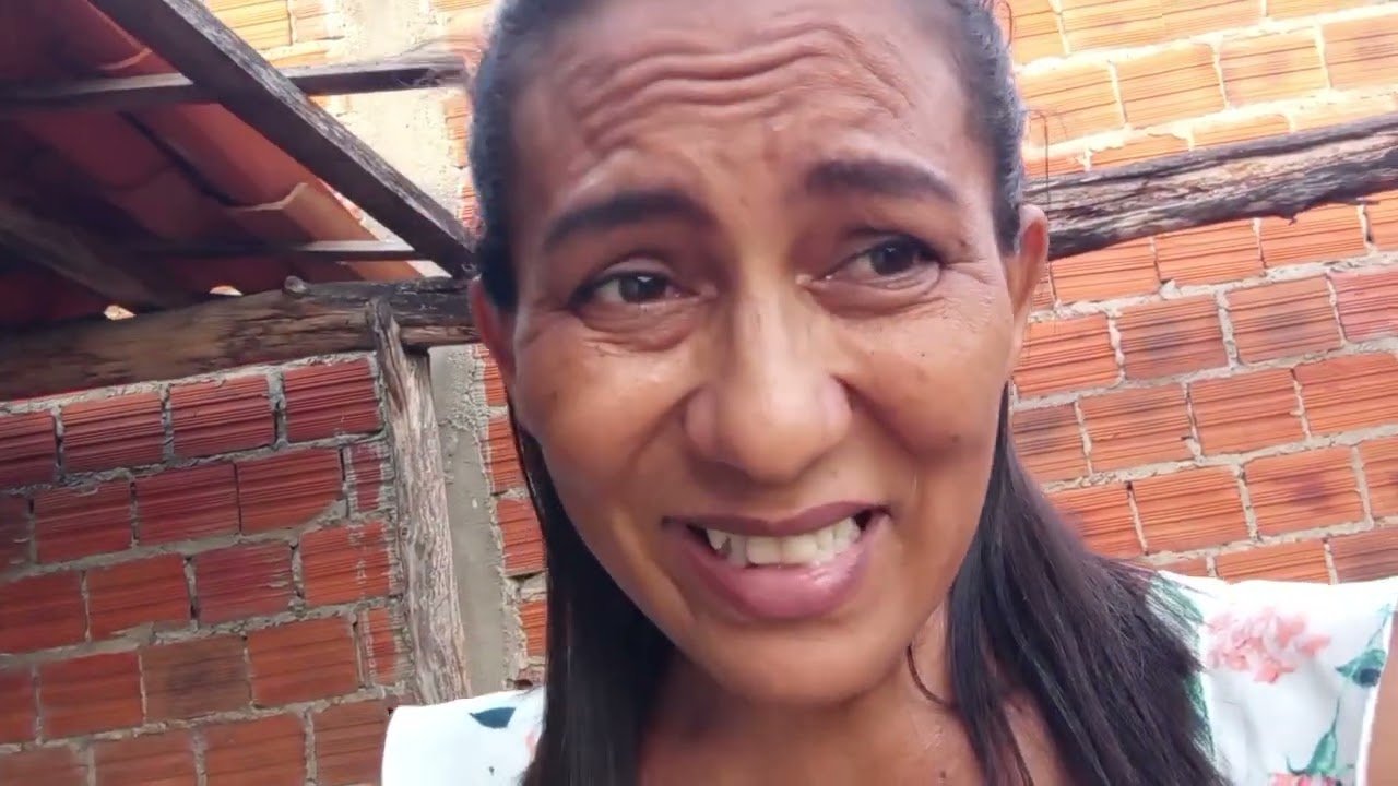 Estou falando sobre pessoas que usa minha imagem nas redes sociais.