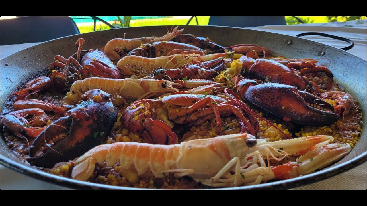 Paella de Bogavante, arroz seco de Marisco. Lobster Rice