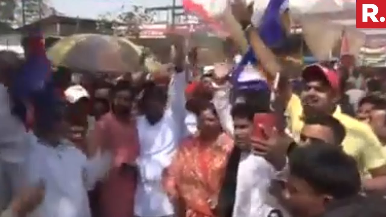 Samajwadi Party Workers Celebrate In Phulpur | UP By-Poll Results 2018