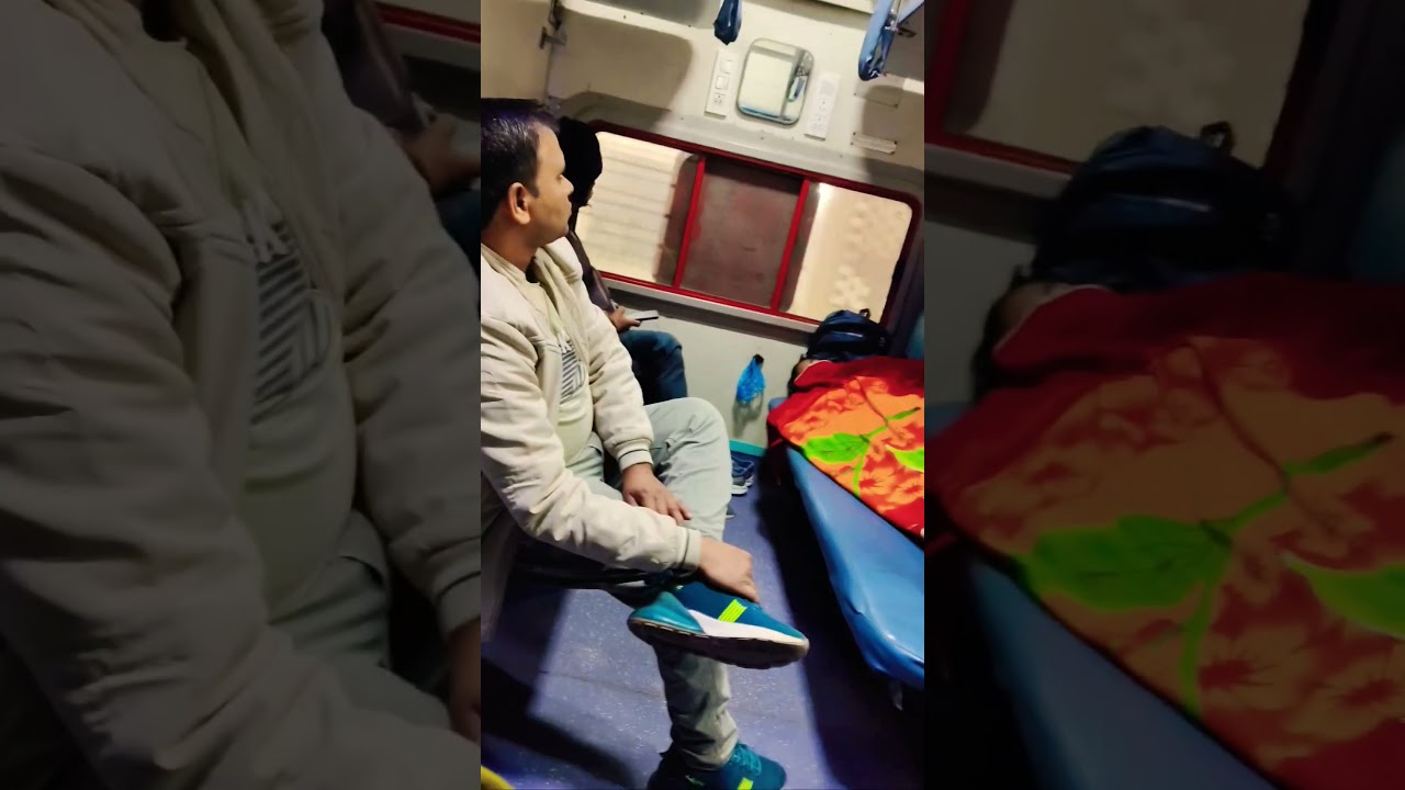 महिला ने ट्रेन ड्राइवर के पास जाकर किया कुछ ऐसा वीडियो में देखें 