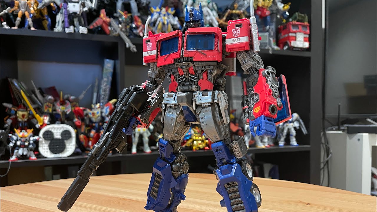 Transformers Move Masterpiece 12 Optimus Prime Review