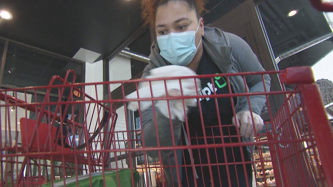 Meet the Personal Shopper Bringing Families Groceries
