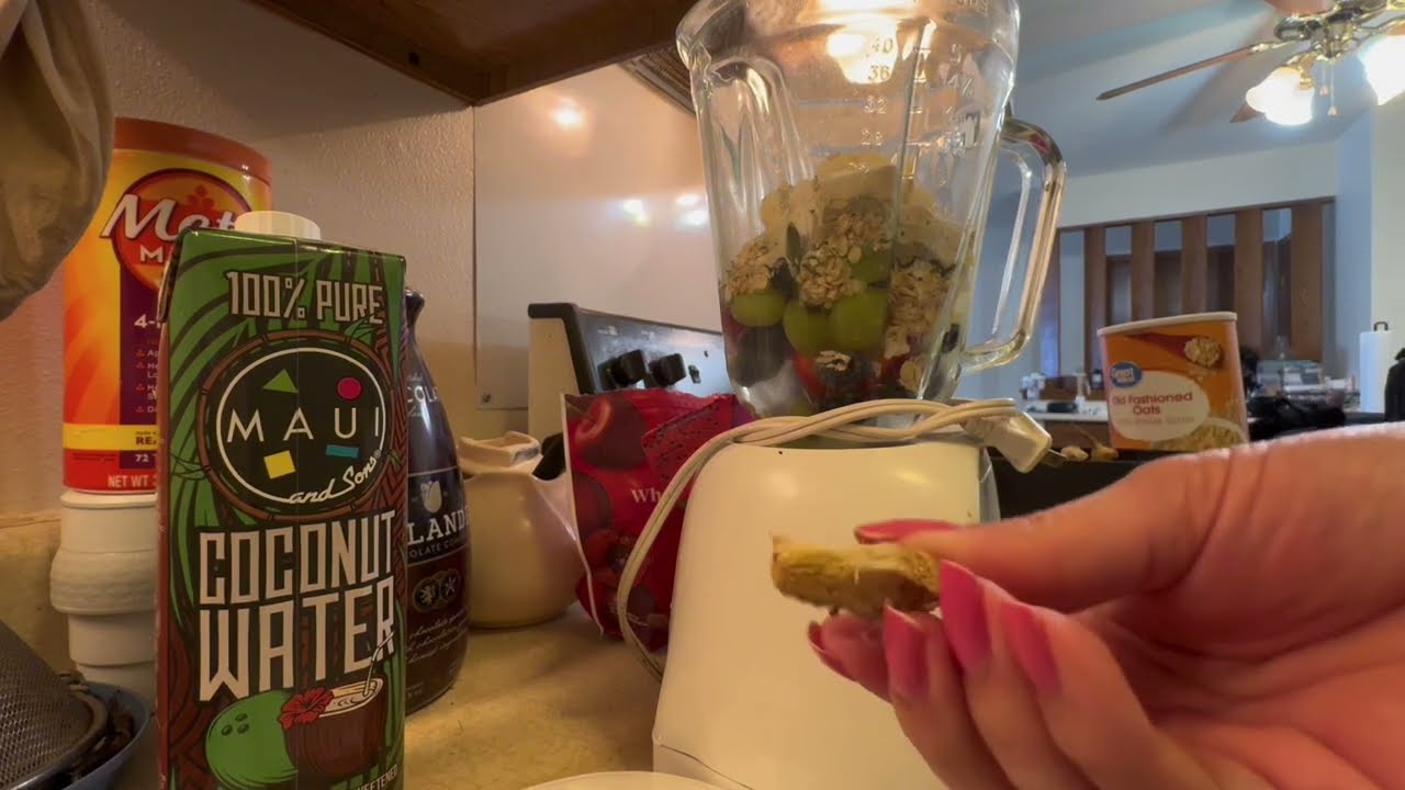 EASY BREAKFAST SMOOTHIE #tasty #healthy #simple 