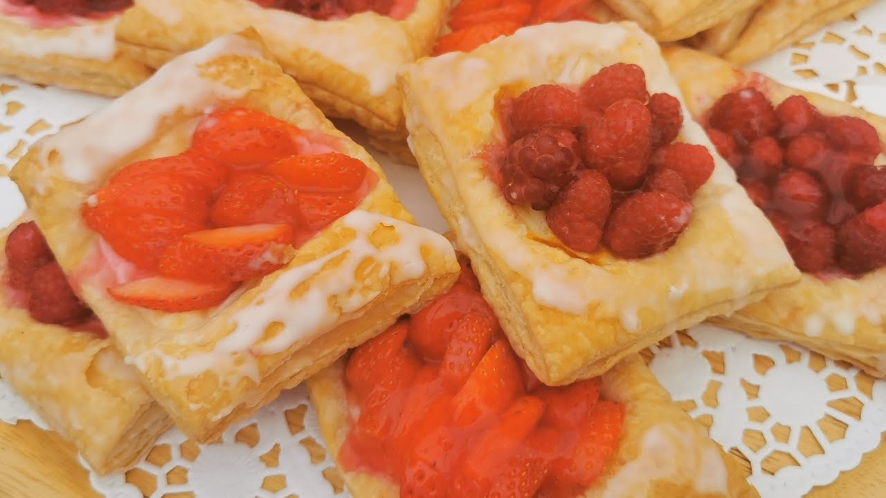 Blätterteig-Teilchen mit Vanillepudding und Beeren 😋