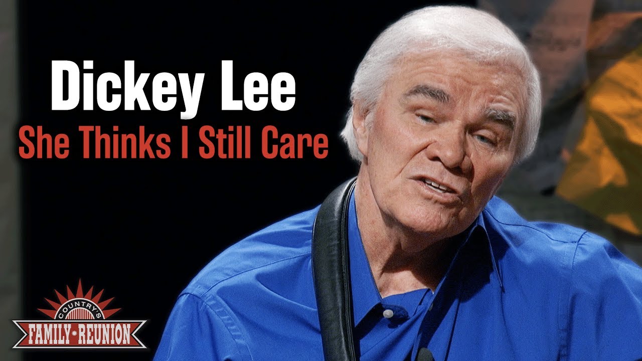 Dickey Lee sings 