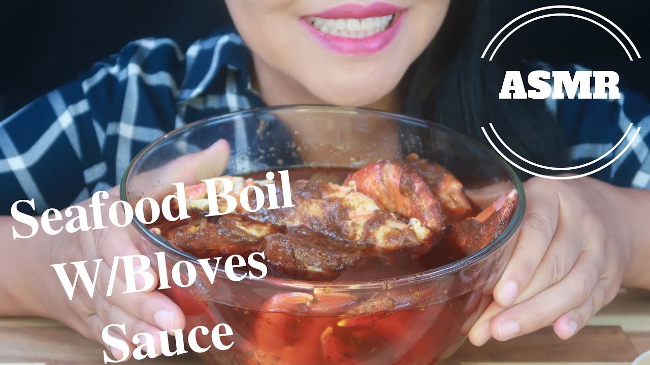 ASMR - King Crab Legs, Lobster Claws & Giant Prawns Drenched In Bloves Sauce (No Talking)