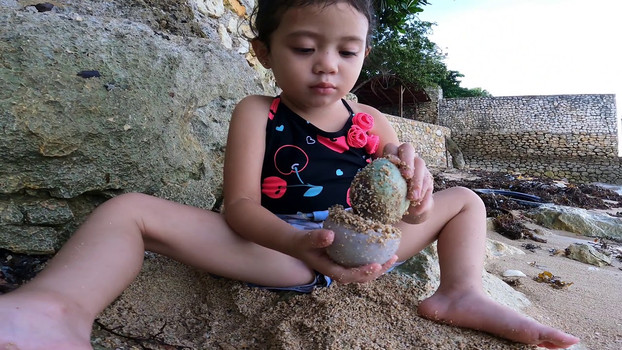 LOVELY LITTLE GIRL | SAND MOLDING | ROUGH BEACH | SAND ANGELS
