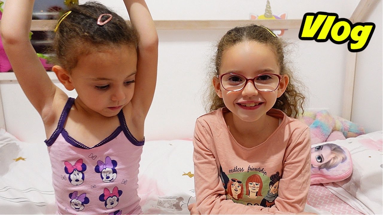 VLOG - C'est les VACANCES !!! AFTER SCHOOL et WISHLIST des FILLES pour NOEL